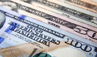 Por demanda firme, el dólar sube 19 centavos a $ 25,10