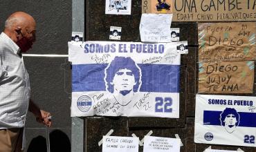 Trasladarán el cadáver de Maradona a la morgue para ser sometido a una autopsia
