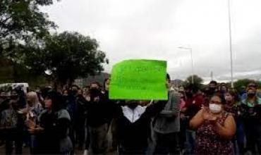 Compás de espera en la protesta de los precarizados de Chilecito
