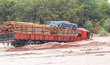 Patquía: Rescatan a un camionero en zona cercana al Rio Paganzo