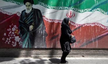 Persecución en Irán: el régimen prepara una nueva legislación que endurece las penas contra lo que considere información falsa