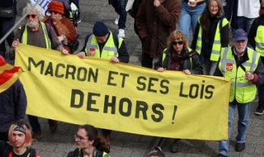 Tensión en Francia: Macron aseguró que las protestas no frenarán las reformas