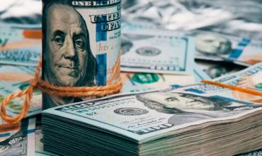 Fuerte rebote del dólar blue y cotiza a $ 950