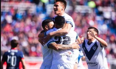 Vélez derrotó a San Lorenzo y se afirmó como único líder del campeonato