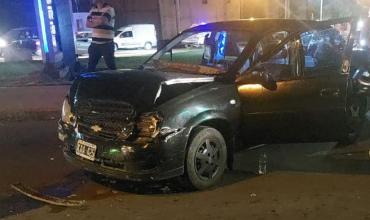 Chilecito: se desprendió el acoplado de un camión e impactó contra un automóvil 