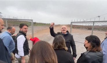 Se pudrió todo: denuncian penalmente a José Luis Espert por romper una faja de clausura en La Matanza