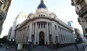 Publican el primer informe que afirma que Argentina salió de la recesión