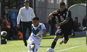 Vélez igualó con Deportivo Riestra del influencer “Spreen” y es líder absoluto de la Liga Profesional por un punto 