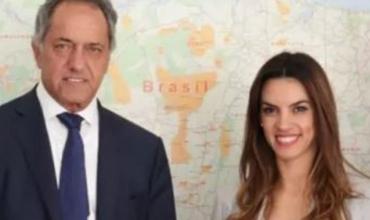 Daniel Scioli echó a la subsecretaria de Turismo por tomarse vacaciones en Europa