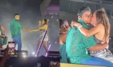 Mujer pierde su matrimonio luego de darle tremendo beso a Romeo Santos