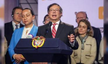 "En Colombia se usó para descuartizar": Gustavo Petro, cargó contra Javier Milei y Elon Musk por la motosierra