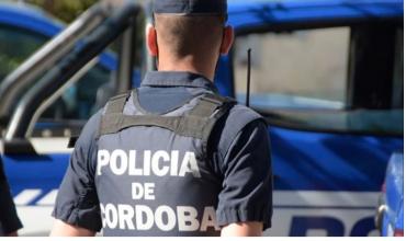 Horror en Córdoba: un adolescente peleó con su novia y murió tras arrojarse delante de un camión