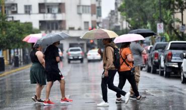 La Rioja continúa en alerta hoy por tormentas y granizo