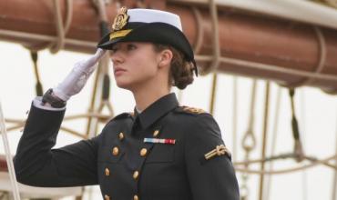 Los problemas de la princesa Leonor en su periplo americano: de las fotos en bikini a la denuncia a un centro comercial