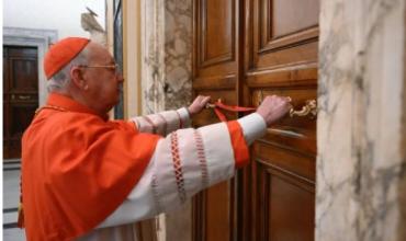 Murió el papa Francisco: comenzaron los ritos del funeral y sellaron su habitación en el Vaticano