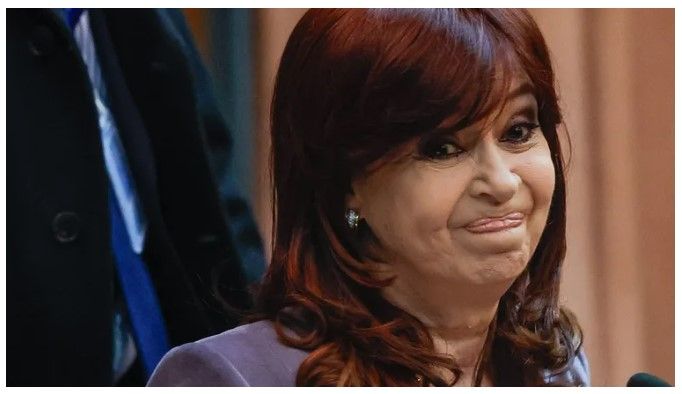 Cristina Kirchner salió a cruzar a Javier Milei por el Hospital Garrahan: "¿Con los niños enfermos también?"