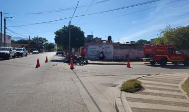 Motociclista herido tras colisionar con un automóvil en el centro