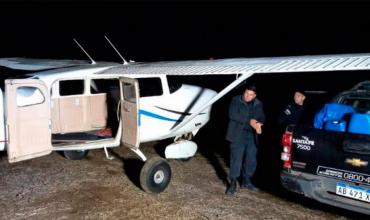 Santa Fe: detienen a dos extranjeros que abandonaron una avioneta con 30 mil dólares