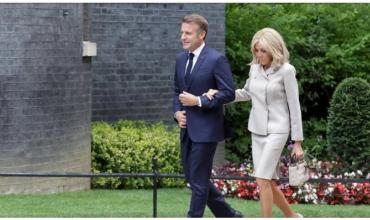 La esposa de Emmanuel Macron apela contra las mujeres que difundieron la noticia falsa de que es transgénero