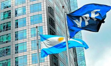 Juicio por YPF: ordenaron la suspensión preventiva de la entrega de acciones de Argentina