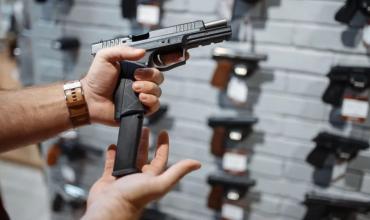 El Gobierno oficializó el trámite digital para obtener la credencial de legítimo usuario de armas de fuego