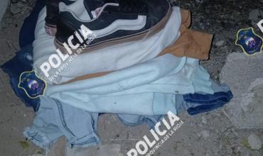 Fue detenido tras robar ropa y zapatillas de una vivienda