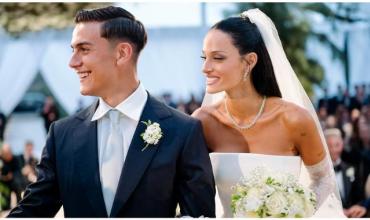 Oriana Sabatini celebró el primer año de casada con Paulo Dybala con fotos inéditas de la boda y un emotivo mensaje