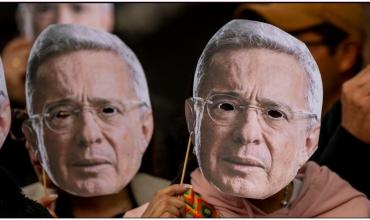 Histórico juicio contra Álvaro Uribe en Colombia: “La justicia no se arrodilla al poder”