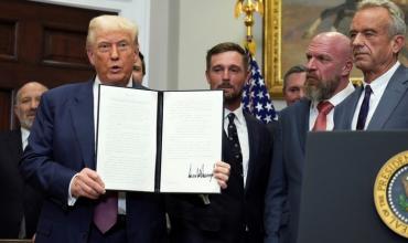 Trump defiende su política arancelaria y abre una ventana de negociación tras el 7 de agosto