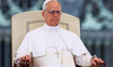 El papa León XIV condenó la “pandemia de armas” tras el tiroteo en una escuela católica en Estados Unidos