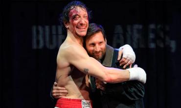 Messi fue al teatro a ver “Rocky”, la obra de Nico Vázquez, y enloqueció al público