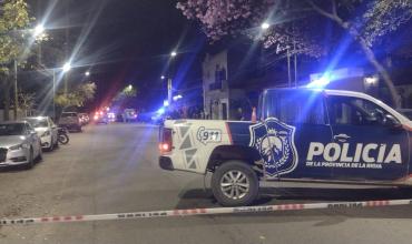 Dos efectivos policiales  cayeron al vacío