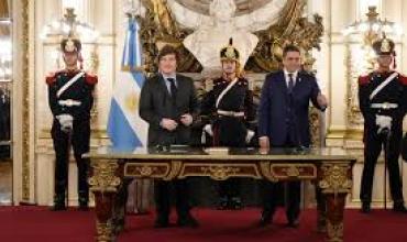 Lisandro Catalán juró como ministro del Interior: “Somos optimistas, el futuro del país va a ser bueno”