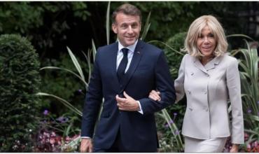 Emmanuel Macron presentará "pruebas científicas" ante un tribunal de EE.UU. para demostrar que su esposa, Brigitte, es mujer