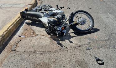 Choque entre un automóvil y una moto deja una herida grave en Aimogasta