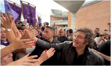 Elecciones 2025: Javier Milei votó en Almagro acompañado por su hermana