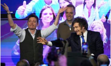 Se define el rol de Santiago Caputo en el Gabinete en medio de una negociación intensa con los Milei