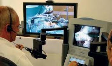 Un equipo médico chino realizó una cirugía ocular robótica remota mediante 5G a distancia