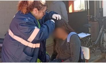 “Podría estar muerta”: la madre de la adolescente atacada con una cadena en el colegio
