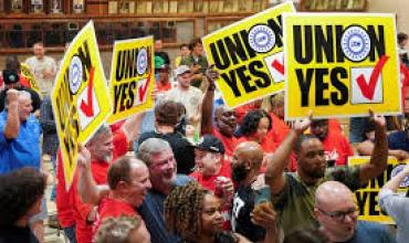 En el sur de los Estados Unidos, los trabajadores buscan afiliación sindical